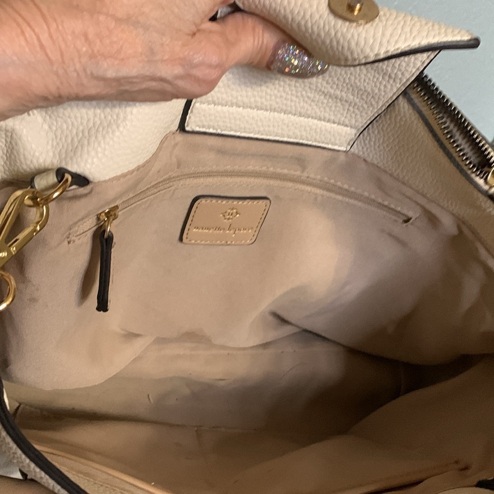 Nanette Lepore Darryl Convertible scarf
Satchel - Picture 14 of 16